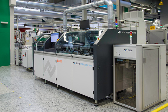 Ersa VERSAFLOW 4/55 mit VERSAFLEX Modul in der Elektronikfertigung von Siemens Österreich