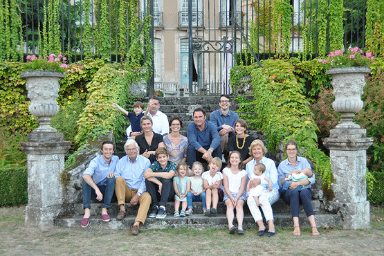 Walter und Ursula Kurtz mit ihren Kindern Magdalena, Stina, Eva-Maria und Maximilian und deren Familien